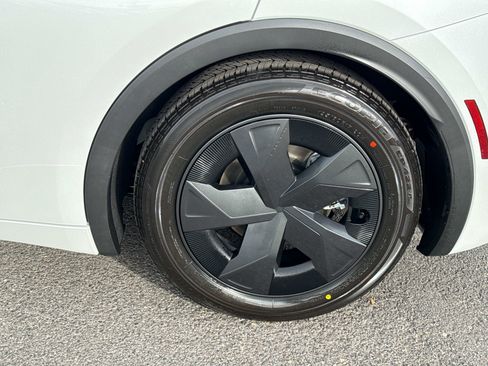 New 2026 Toyota Prius Plug-In Hybrid image 6