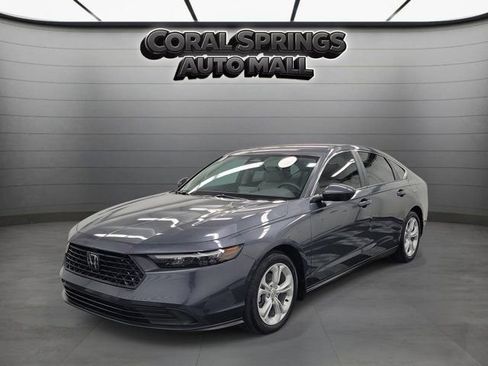 Used 2025 Honda Accord LX image 3