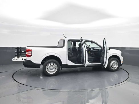 Used 2023 Ford Maverick XL image 44