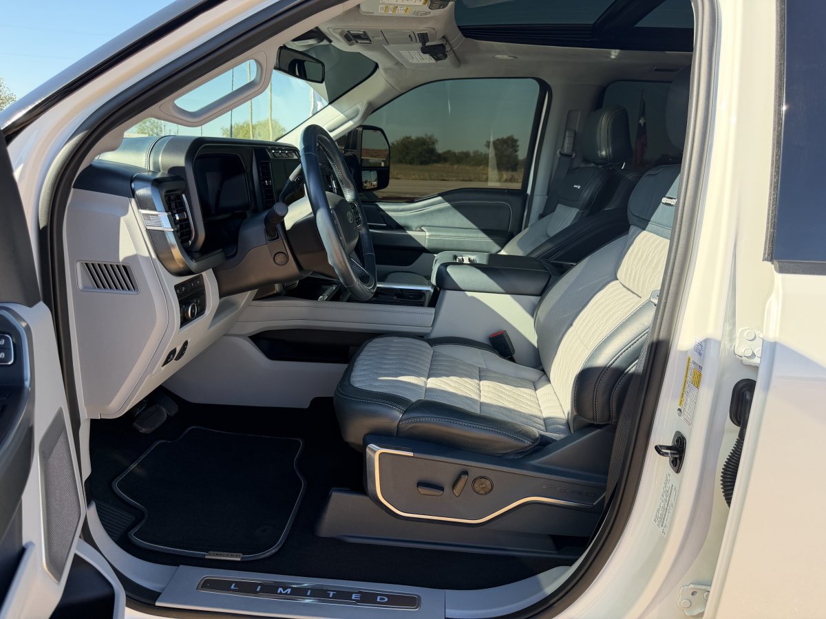 Used 2024 Ford F250 Limited AWD/4WD image 29