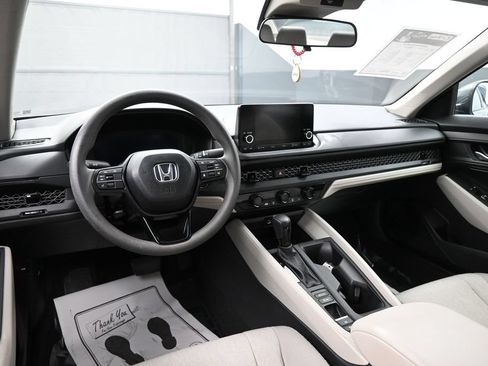 Used 2025 Honda Accord LX image 20