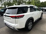 Used 2022 Nissan Pathfinder SL image 4