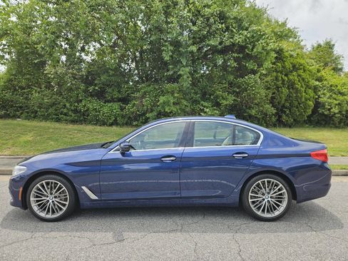 Used 2018 BMW 530i RWD image 2