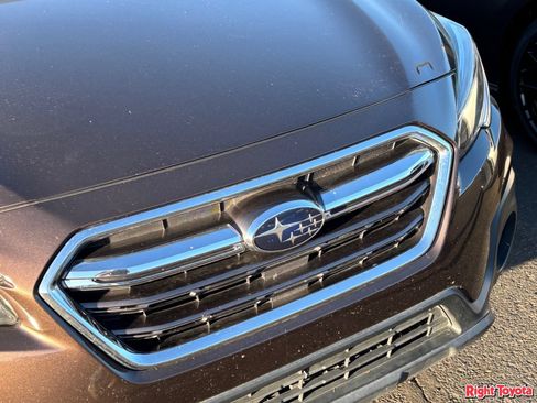 Used 2019 Subaru Outback 2.5i Premium AWD/4WD image 7