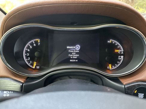 Used 2016 Jeep Grand Cherokee Summit w/ Trailer Tow Group IV image 17