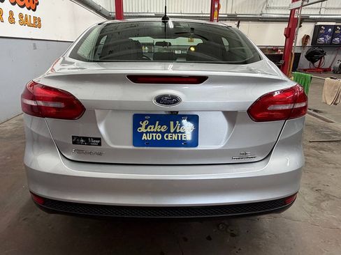 Used 2016 Ford Focus SE w/ SE Cold Weather Package FWD image 6