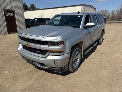 Used 2018 Chevrolet Silverado 1500 LT w/ All Star Edition image 3