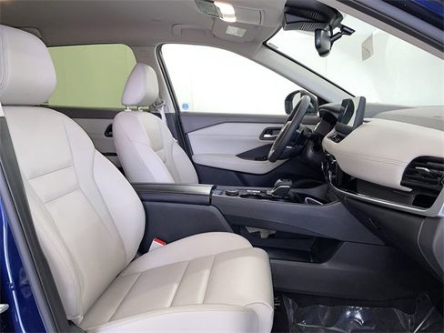 Certified 2024 Nissan Rogue SL image 20