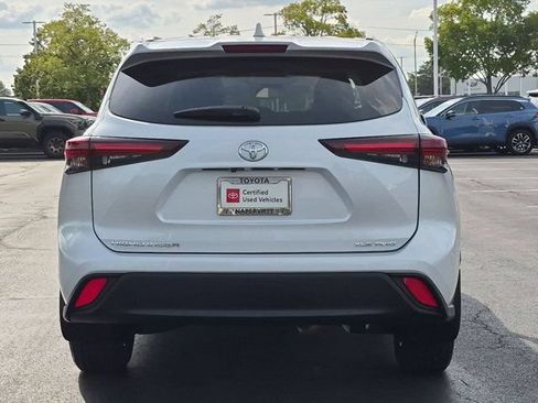Certified 2025 Toyota Highlander XLE AWD/4WD image 7