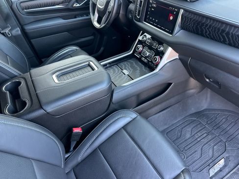 Used 2024 GMC Yukon Denali w/ Max Trailering Package AWD/4WD image 17
