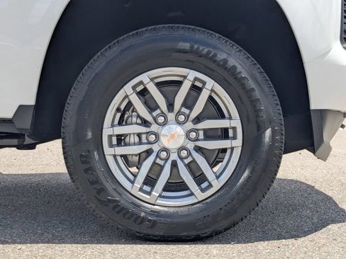 Used 2026 Chevrolet Colorado LT AWD/4WD image 12