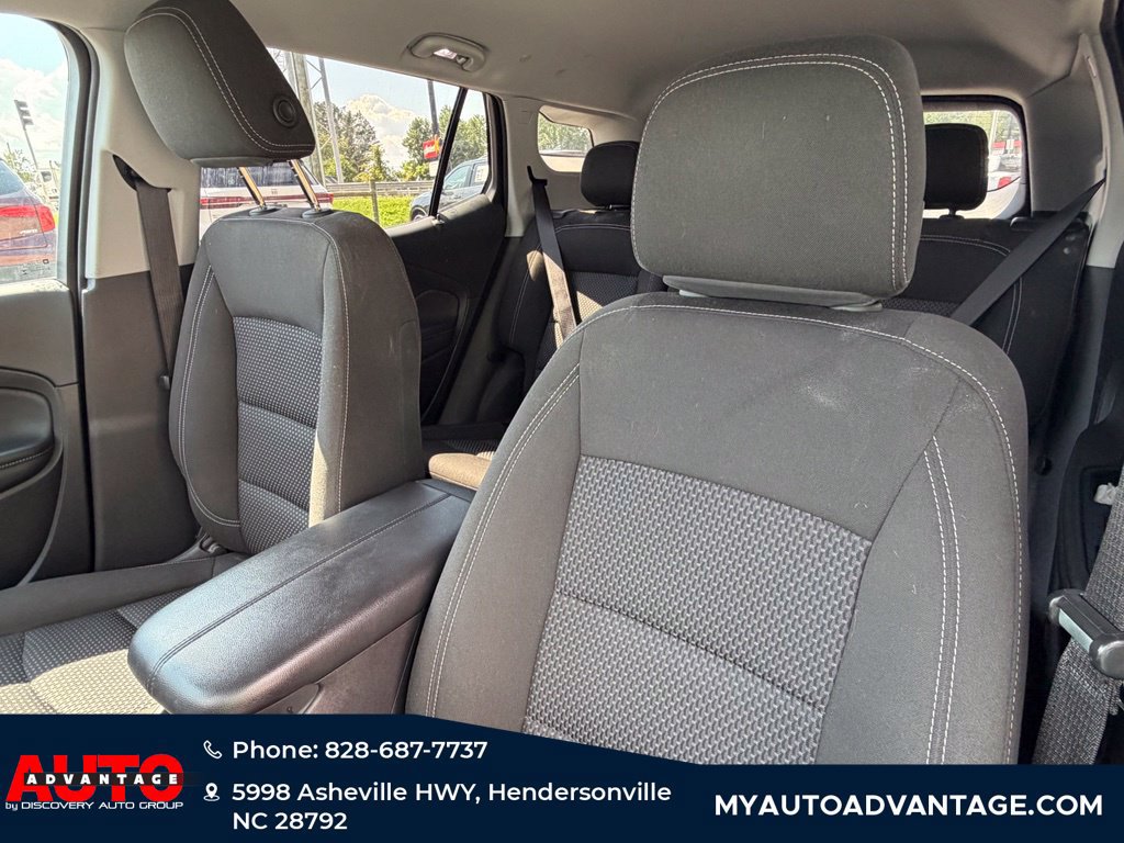 Used 2024 GMC Terrain SLE AWD/4WD image 8