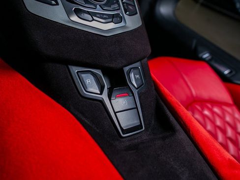 Used 2013 Lamborghini Aventador LP 700-4 image 42