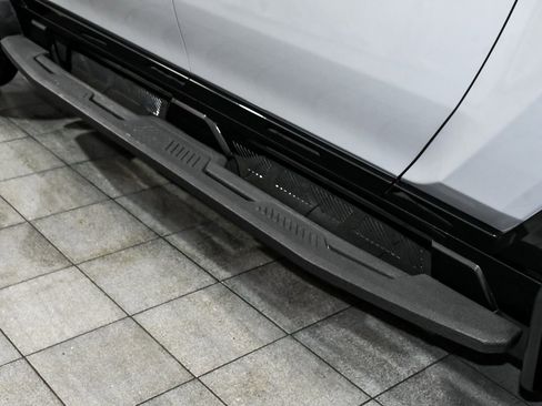 Used 2024 GMC Hummer EV 3X image 94