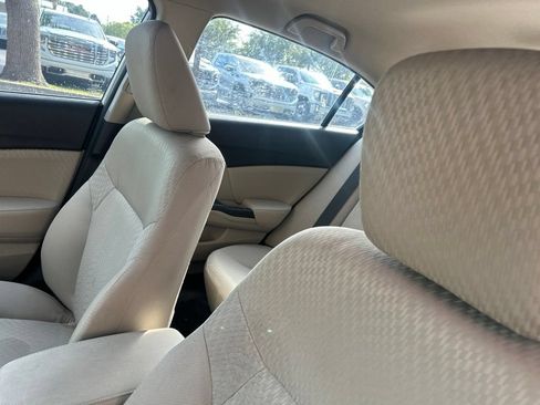 Used 2015 Honda Civic LX image 9