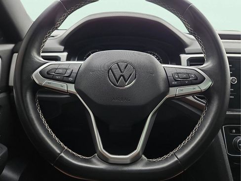 Used 2021 Volkswagen Atlas Cross Sport SE FWD image 17