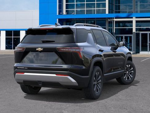 New 2026 Chevrolet Equinox LT image 4