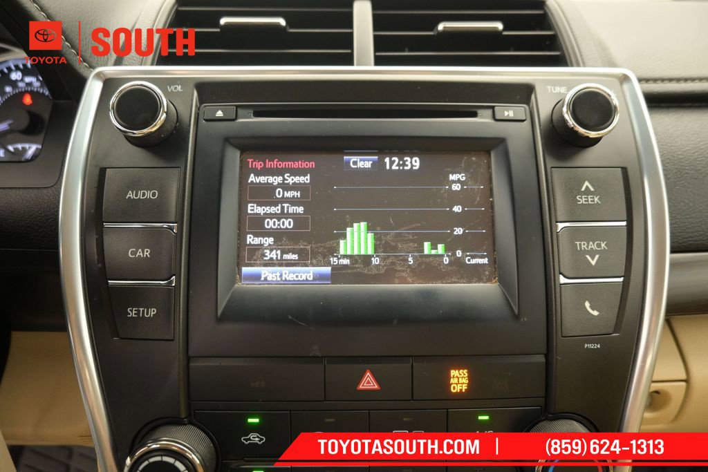 Used 2016 Toyota Camry LE FWD image 15