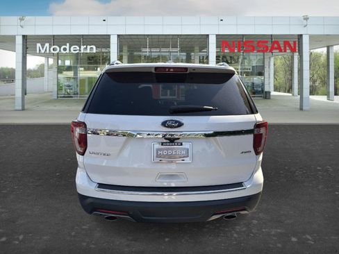 Used 2018 Ford Explorer Limited w/ Equipment Group 301A AWD/4WD image 4