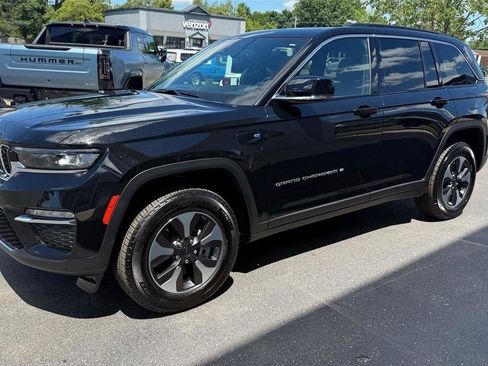 Used 2025 Jeep Grand Cherokee Limited 4xe AWD/4WD image 7