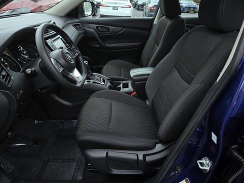 Used 2020 Nissan Rogue S image 16