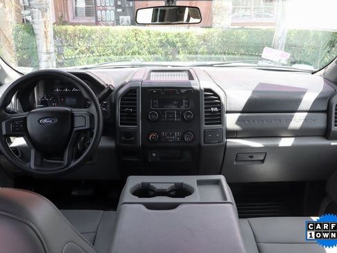 Used 2017 Ford F550 2WD Crew Cab Super Duty image 22