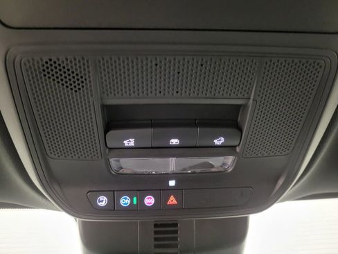 New 2026 Chevrolet Traverse LT w/ Sun and Wheel Package image 13