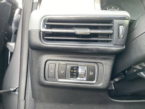 Used 2022 Lincoln Corsair AWD w/ Equipment Group 101A image 14