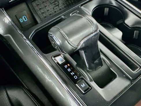 Used 2023 Ford F150 Lariat AWD/4WD image 17