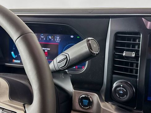 New 2026 Ford F450 4x4 Crew Cab Super Duty image 17