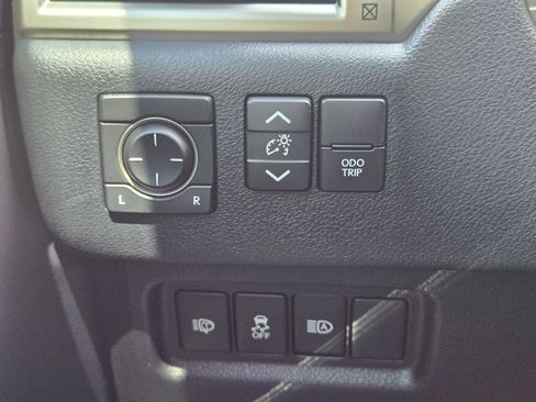 Used 2020 Lexus GX 460 Premium AWD/4WD image 23