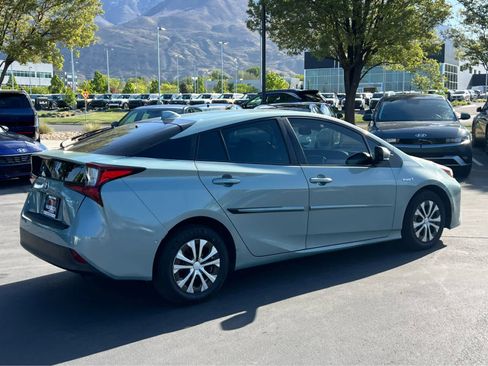 Used 2022 Toyota Prius XLE w/ Advanced Technology Package image 7