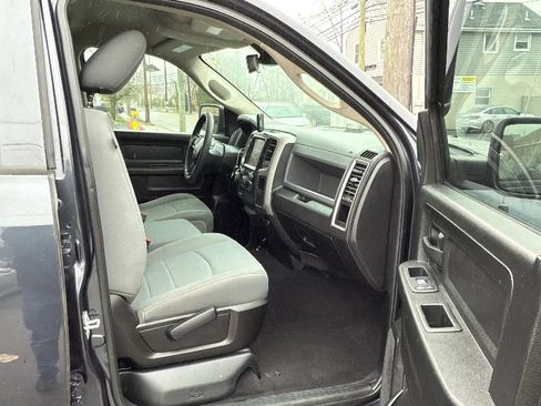 Used 2019 RAM 1500 Express w/ Express Value Package AWD/4WD image 22