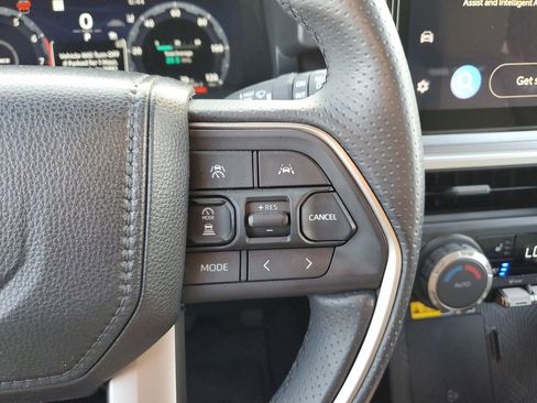 Used 2025 Toyota 4Runner TRD Off-Road Premium image 21