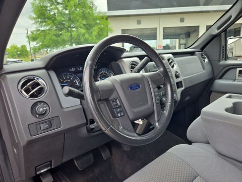 Used 2011 Ford F150 XLT w/ XLT Convenience Pkg RWD image 2
