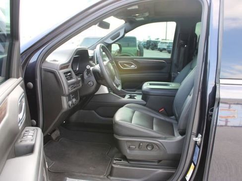 Used 2022 Chevrolet Tahoe LT w/ Luxury Package image 15