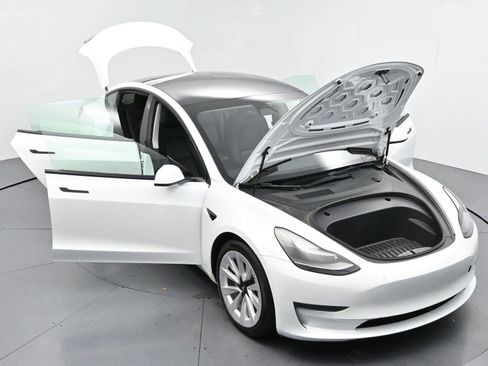 Used 2022 Tesla Model 3 RWD image 33
