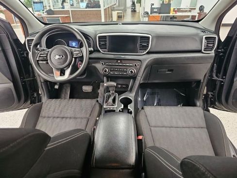 Used 2021 Kia Sportage LX image 9