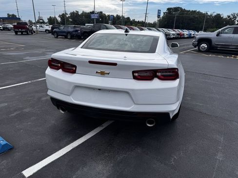 Used 2024 Chevrolet Camaro LT image 3