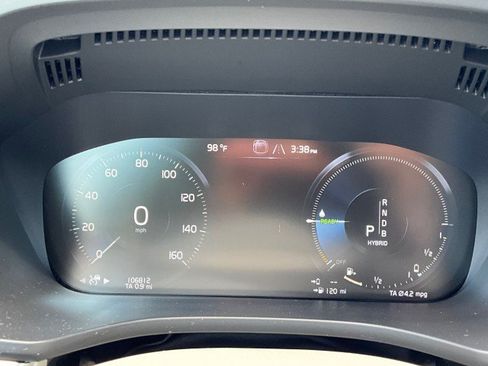 Used 2019 Volvo XC60 T8 Inscription w/ Advanced Package AWD/4WD image 14