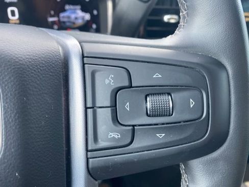 Used 2023 GMC Sierra 1500 SLE image 11