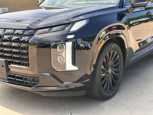 Used 2024 Hyundai Palisade Calligraphy image 9