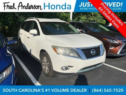 Used 2015 Nissan Pathfinder SV