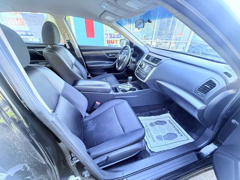 Used 2017 Nissan Altima 2.5 SR w/ Midnight Edition Package image 28