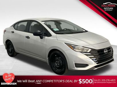 New 2025 Nissan Versa S w/ Trunk Package