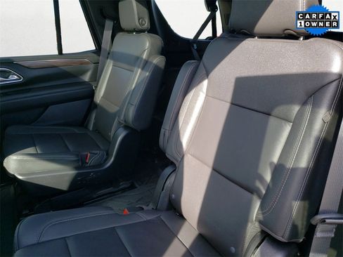 Used 2022 Chevrolet Tahoe LT w/ LT Signature Plus Package image 13