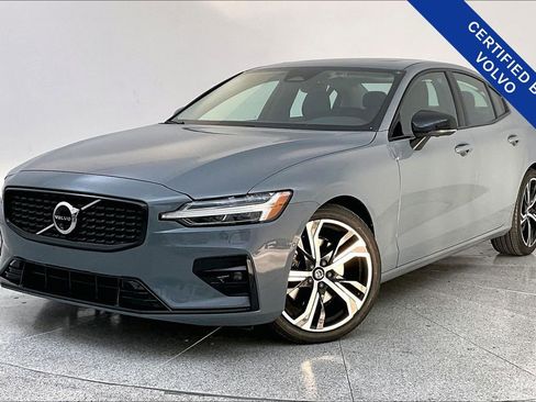 Certified 2024 Volvo S60 B5 Plus image 15