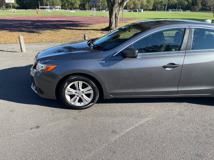 Used 2013 Acura ILX w/ Technology Package FWD image 28