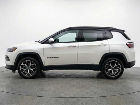 Used 2025 Jeep Compass Limited AWD/4WD image 5