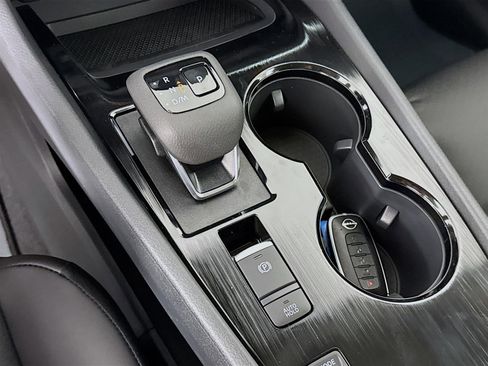 New 2026 Nissan Rogue SV FWD image 18